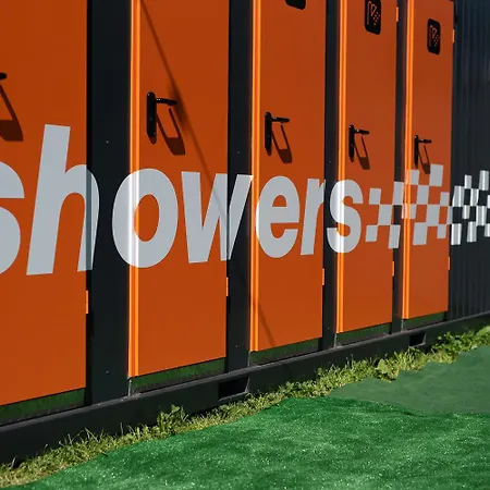 مكان تخييم Easy - Autodrom