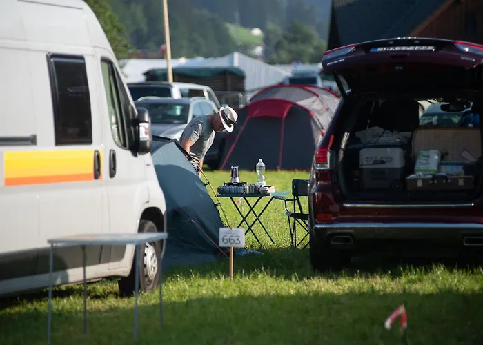 Easy - Autodrom Camping *